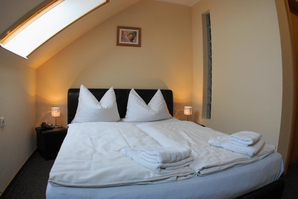 Waldhotel Bad Bibra Pokoj fotografie